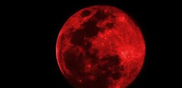 أول خسوف كلي للقمر لعام 2026.. اليكم الموعد