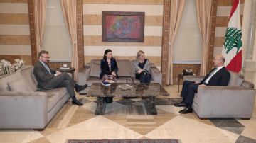 الحجار بحث مع بلاسخارت وأليكو في التحضيرات للانتخابات