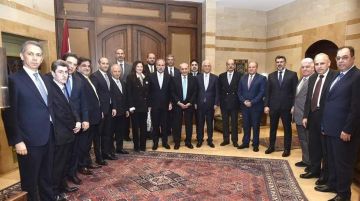 الرئيس بري: الانتخابات في موعدها...ولا يجوز ان نعيق انطلاقة عهد جديد بتعطيل أو تأجيل أو تمديد لأهم استحقاق دستوري الرئيس بري: الانتخابات في موعدها...ولا يجوز ان نعيق انطلاقة عهد جديد بتعطيل أو تأجيل أو تمديد لأهم استحقاق دستوري