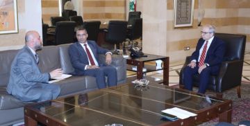 سلام بحث مع هاني وفاضل بشؤون الهيئة الناظمة لزراعة القنب الطبي والصناعي وعملها