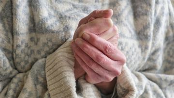 لماذا نشعر بالبرد في عظامنا؟