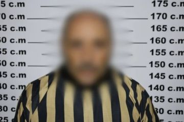 على خلفية خلاف عائلي في ريف حمص قتل زوجته وابنه و3 آخرين