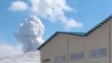 بالفيديو: قصف عنيف ودخان كثيف