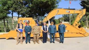 آليات حفر من الاتحاد الأوروبي للجيش