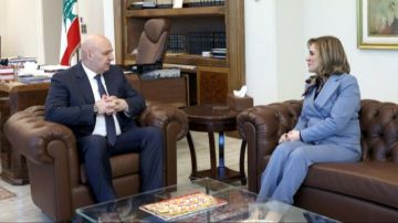 الرئيس عون عرض مع غراسيا قزي عمل الجمارك في مختلف دوائره