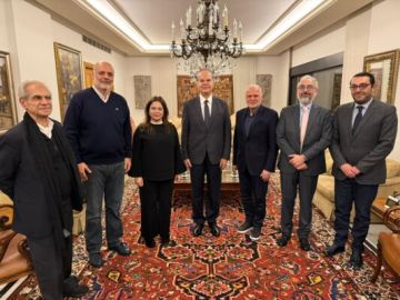 تجمع رجال وسيدات الأعمال اللبنانيين عرض مع عدوان ملاحظاته على مشروع قانون الفجوة المالية تجمع رجال وسيدات الأعمال اللبنانيين عرض مع عدوان ملاحظاته على مشروع قانون الفجوة المالية