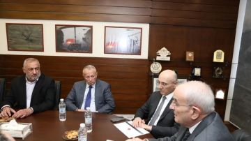 اجتماع في اليرزة بحث في سبل تحسين رواتب العسكريين