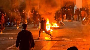 الموت لخامنئي في شوارع إيران