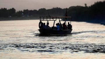 انقلاب عبارة ركاب في نهر... و15 قتيلا