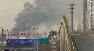 بالفيديو حريق ضخم في طهران وأسبابه مجهولة بالفيديو حريق ضخم في طهران وأسبابه مجهولة