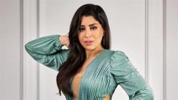 آيتن عامر تقدم وجها جديدا من الإبداع في كلهم بيحبوا مودي 