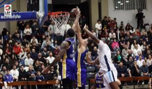 الرياضي يسقط المركزية 96-90 ويبقى بلا خسارة