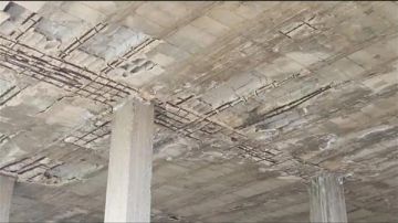 بالصور: طلب إخلاء مجمع سكني جديد!