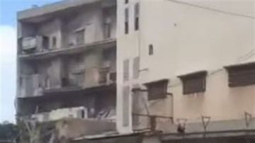 شرفة مهددة بالسقوط والأهالي يطالبون بتدخل فوري