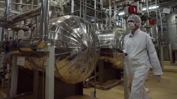 إيران خزنت يورانيوم عالي التخصيب تحت الأرض! إيران خزنت يورانيوم عالي التخصيب تحت الأرض!