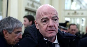 إنفانتينو يعتذر عن مزحة بحق الجماهير البريطانية إنفانتينو يعتذر عن مزحة بحق الجماهير البريطانية