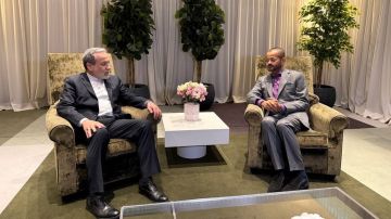 مسقط تنقل الرؤية الإيرانية إلى واشنطن بعد لقاء البوسعيدي وعراقجي في جنيف