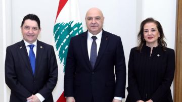 الأوضاع الداخلية والتطورات الإقليمية بين الرئيس عون وعضو مجلس الشيوخ الفرنسي