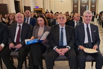 عيسى الخوري: المناطق والتجمعات الصناعية تستقطب الاستثمارات وتخفض كلفة الانتاج وتؤمن فرص العمل وتحل أزمة البطالة عيسى الخوري: المناطق والتجمعات الصناعية تستقطب الاستثمارات وتخفض كلفة الانتاج وتؤمن فرص العمل وتحل أزمة البطالة