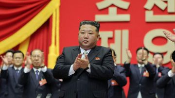 إعادة انتخاب كيم جونغ أون أمينا عاما للحزب الحاكم وسط عرض قدرات نووية متقدمة