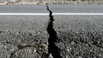 بسبب هزات لبنان.. اتصالات وتساؤلات