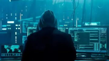 جاسوس جديد يراقب صوتك وصورتك ويسرق أموالك بصمت! جاسوس جديد يراقب صوتك وصورتك ويسرق أموالك بصمت!