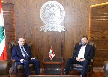 وزير الدفاع بحث مع الصمد أوضاع العسكريين والمتقاعدين والتقى احمد الحريري وزير الدفاع بحث مع الصمد أوضاع العسكريين والمتقاعدين والتقى احمد الحريري