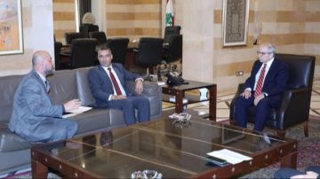 سلام استقبل وزير الزراعة ورئيس الهيئة الناظمة لزراعة القنب الطبي سلام استقبل وزير الزراعة ورئيس الهيئة الناظمة لزراعة القنب الطبي