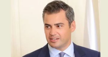 طوني فرنجيه تقدم باقتراح قانون يحظر استخدام وسائل التواصل الإجتماعي للأطفال دون 14 عاما طوني فرنجيه تقدم باقتراح قانون يحظر استخدام وسائل التواصل الإجتماعي للأطفال دون 14 عاما