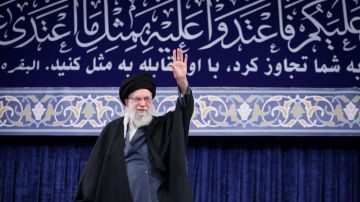 الإمام الخامنئي ردا على ترامب: سفن واشنطن خطيرة لكن الأخطر سلاح إغراقها.. لن تتمكنوا من القضاء على الجمهورية الإسلامية