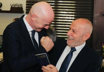 بالصور - رسميا إنفانتينو رئيس فيفا ينال الجنسية اللبنانية بالصور - رسميا إنفانتينو رئيس فيفا ينال الجنسية اللبنانية