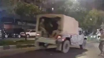 إشكال بين الجيش اللبناني ومتظاهرين في طرابلس إشكال بين الجيش اللبناني ومتظاهرين في طرابلس