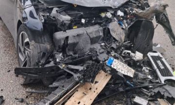 بالصور: حادث سير مروع لمدير عام ورئيس مجلس إدارة مرفأ بيروت بالصور: حادث سير مروع لمدير عام ورئيس مجلس إدارة مرفأ بيروت