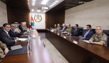 قائد الجيش استقبل سفراء أميركا وفرنسا والسعودية ومصر وقطر وتأكيد على أهمية تعزيز قدرات المؤسسة العسكرية