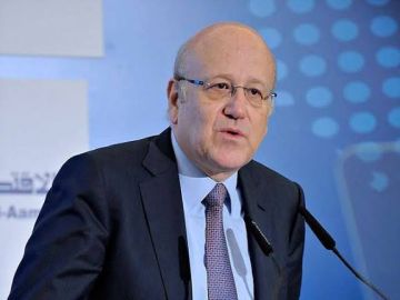 ميقاتي عقد لقاءات سياسية شعبية ولقاء جمعه مع المفتي إمام وريفي بعد الصلاة في مسجد العزم : الانتخابات في موعدها أمر اساسي وليأخذ ملف الموقوفين الإسلاميين طريقه الى الحل النهائي ميقاتي عقد لقاءات سياسية شعبية ولقاء جمعه مع المفتي إمام وريفي بعد الصلاة في مسجد العزم : الانتخابات في موعدها أمر اساسي وليأخذ ملف الموقوفين الإسلاميين طريقه الى الحل النهائي