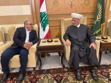 دريان التقى الحشيمي وبحث معه في عدد من الملفات الوطنية والتربوية والمعيشية الملحة دريان التقى الحشيمي وبحث معه في عدد من الملفات الوطنية والتربوية والمعيشية الملحة