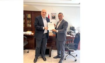 هاني تسلم من لحود التقرير السنوي للمديرية العامة للزراعة للعام 2025: مستمرون يبذل الجهود لمساندة المزارعين