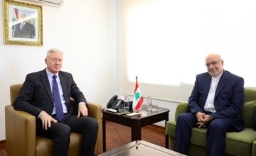 مع انتهاء ولايته وزير الخارجية يستقبل السفير الإيراني (صورة)