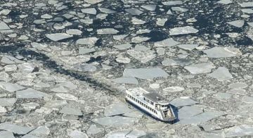 الأنهر متجمدة.. ناسا تنشر مشاهد فضائية استثنائية لنيويورك (صور) الأنهر متجمدة.. ناسا تنشر مشاهد فضائية استثنائية لنيويورك (صور)