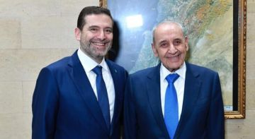 الحريري تلقى اتصالا من بري عرضا خلاله آخر المستجدات في البلاد الحريري تلقى اتصالا من بري عرضا خلاله آخر المستجدات في البلاد