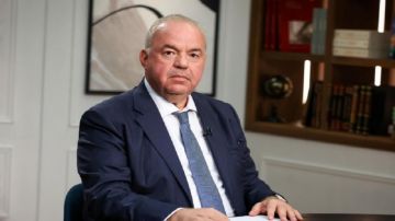 الحاج: للتعاون الإدارة ونقابة عمال مستخدمي هيئة أوجيرو لإنجاح هذه المرحلة الحاج: للتعاون الإدارة ونقابة عمال مستخدمي هيئة أوجيرو لإنجاح هذه المرحلة