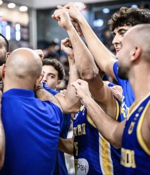 الرياضي بلا خسارة بفوزه على الانطوني 104-97