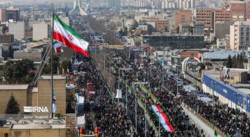 مسيرات حاشدة في إيران إحياء للذكرى الـ47 لانتصار الثورة الإسلامية