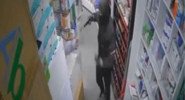 اقتحام صيدلية في البترون بسبب دواء إجهاض (فيديو)