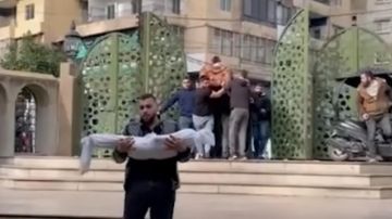 بالفيديو: أبشع مشهد في طرابلس