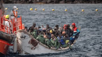 15 قتيلا بانقلاب عبارة ركاب في نهر النيل بالسودان