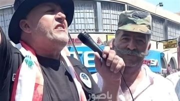 الرقيب الاول المتقاعد في الجيش اللبناني سيف الصيداوي الملقب بـ ( ابو شوارب) وعائلته لم يزل تحت ركام المبنى المنهار في طرابلس