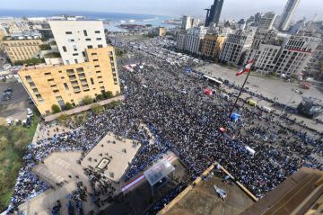 الخازن ممثلا النائب فرنجيه في ذكرى استشهاد الحريري وضومط على رأس وفد من مكتب الشباب والطلاب