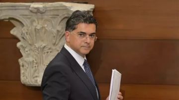 وزير الإعلام يؤكد حرص الحكومة على الاستقرار وتجنب حرب جديدة