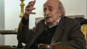 جنبلاط: الحفاظ على الوحدة الوطنية ووحدة المؤسسات أهم من الإملاءات العشوائية الأميركية الإسرائيلية